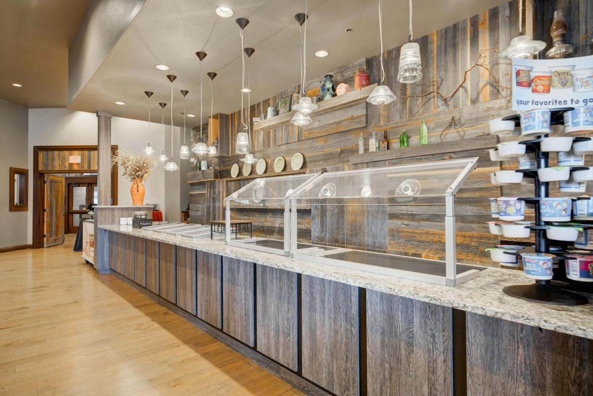 Holiday Inn West Yellowstone By Ihg מראה חיצוני תמונה