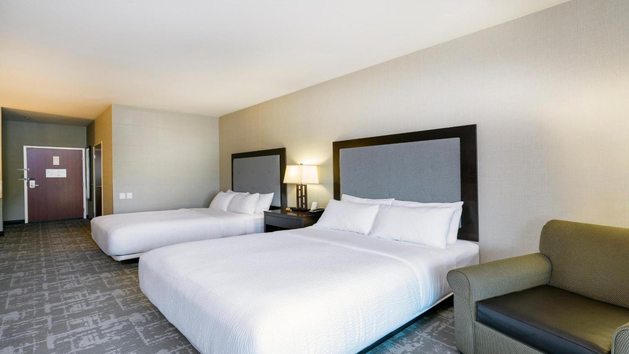 Holiday Inn West Yellowstone By Ihg מראה חיצוני תמונה
